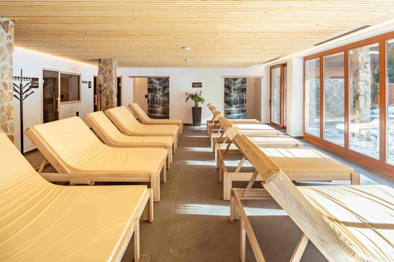 Wellness Hotel Ondrasuv Dvur Bila  Zewnętrze zdjęcie